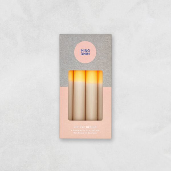 Kerzen in einer Schachtel