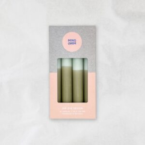 Kerzen in einer Schachtel