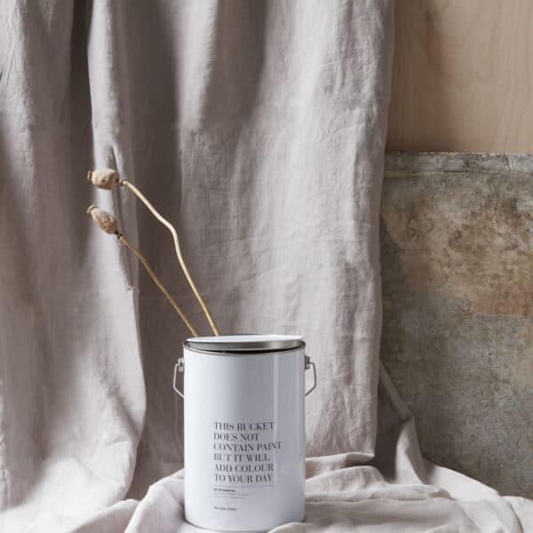 weisser Eimer mit Spruch